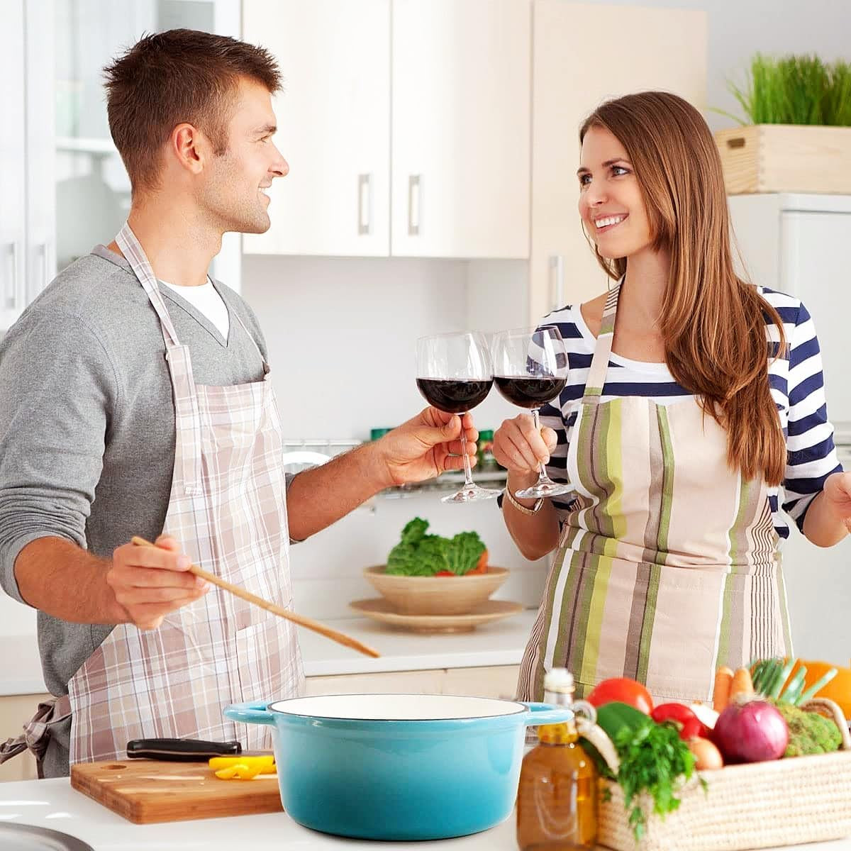 Cast Iron Dutch Oven, 3 QT round Dutch Oven Pot with Self Basting Lid for Home Baking, Braiser, Cooking, Great Christmas Gifts for Family,Teal